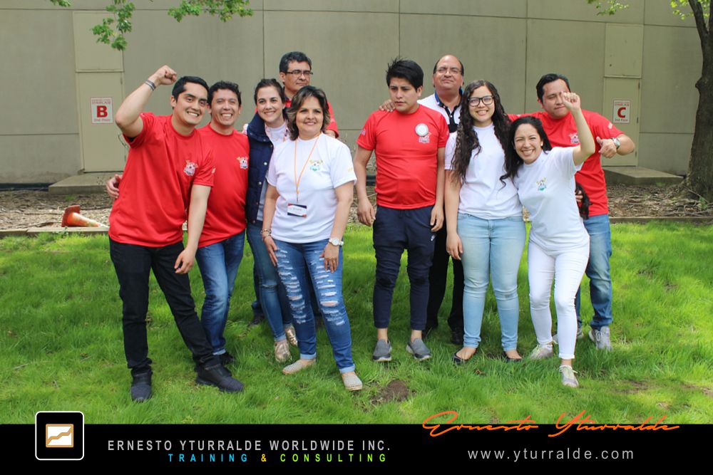 Team Building Play LATAM con actividades vivenciales de integración y liderazgo
