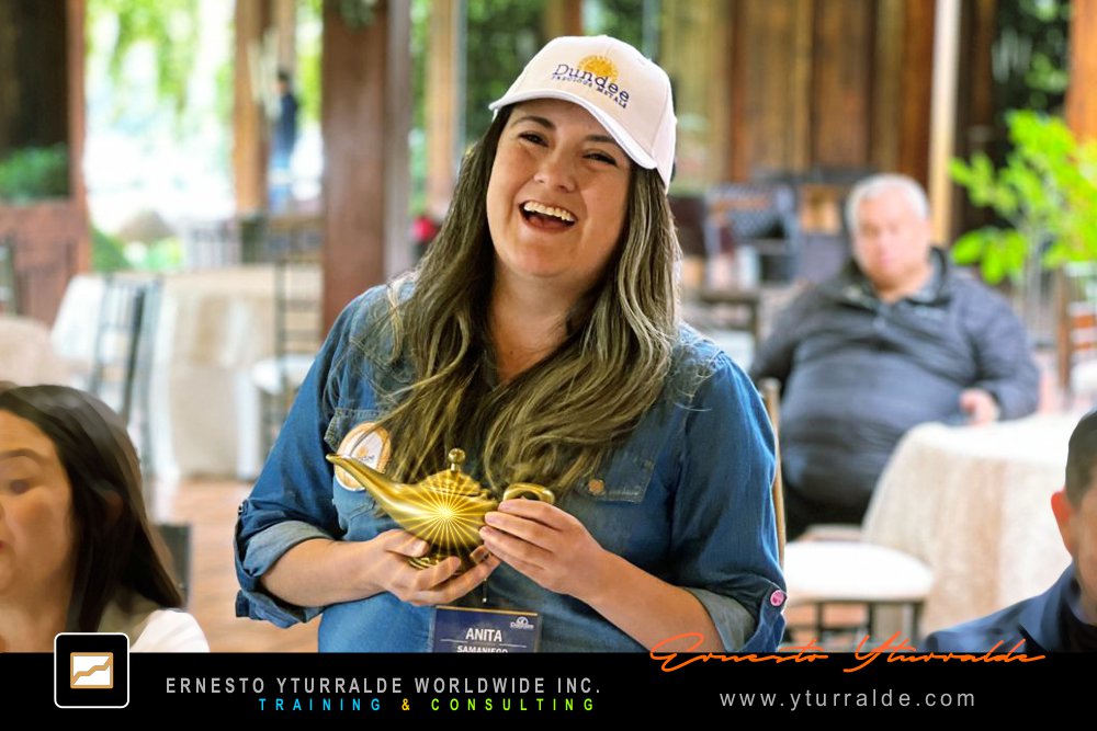 Team Building Play LATAM con programas corporativos y dinámicas de cuerdas bajas