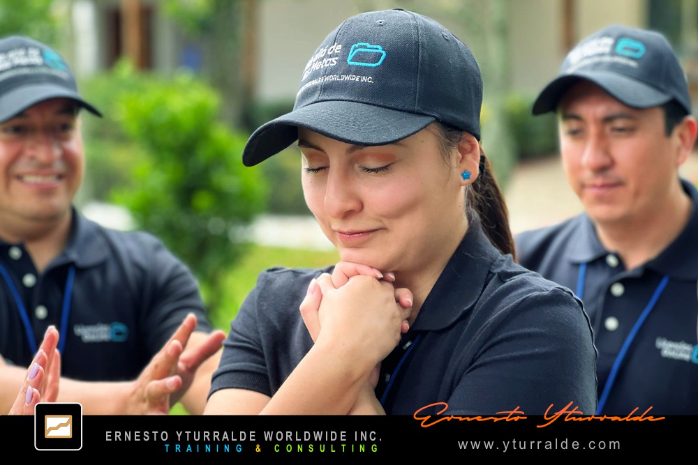 Team Building Play LATAM con experiencias outdoor para empresas en El Caribe