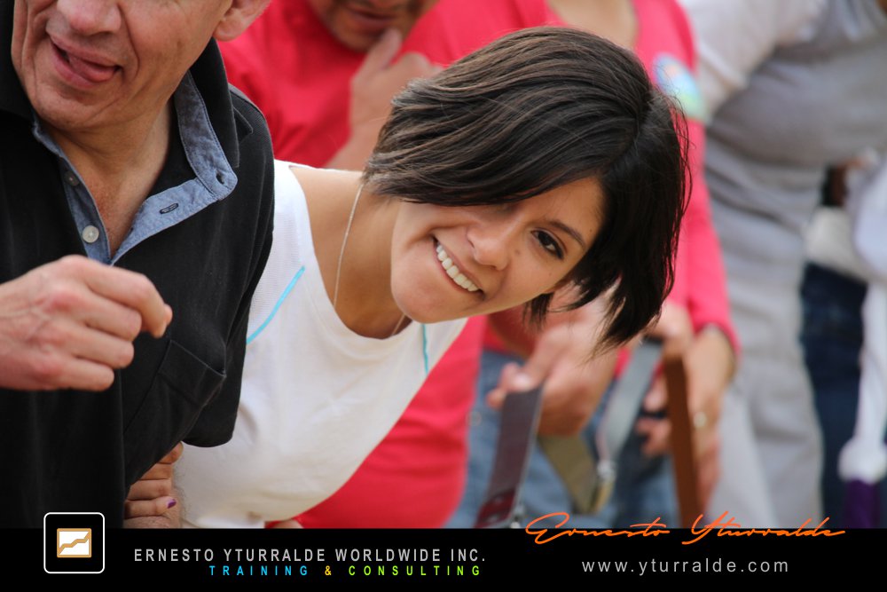 Team Building Play LATAM | Talleres de Cuerdas | Taller de Trabajo en Equipo para Empresas