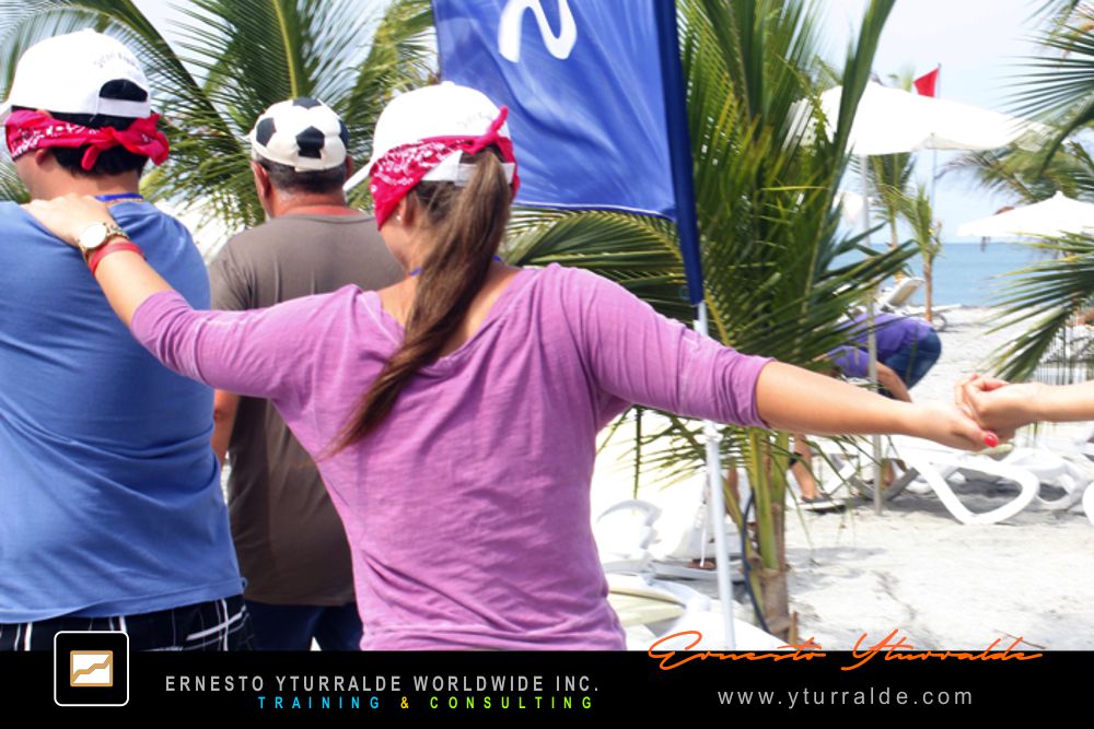 Team Building Play LATAM | Talleres de Cuerdas | Team Building Empresarial