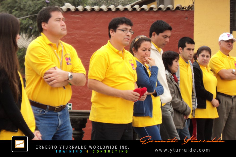 Team Building Play LATAM | Talleres de Cuerdas | Taller de Trabajo en Equipo para Empresas